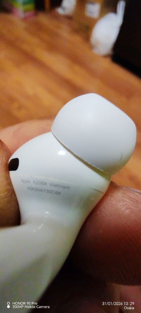 AirPods Pro 本体 ホワイト 充電ケース付きよくやった。
