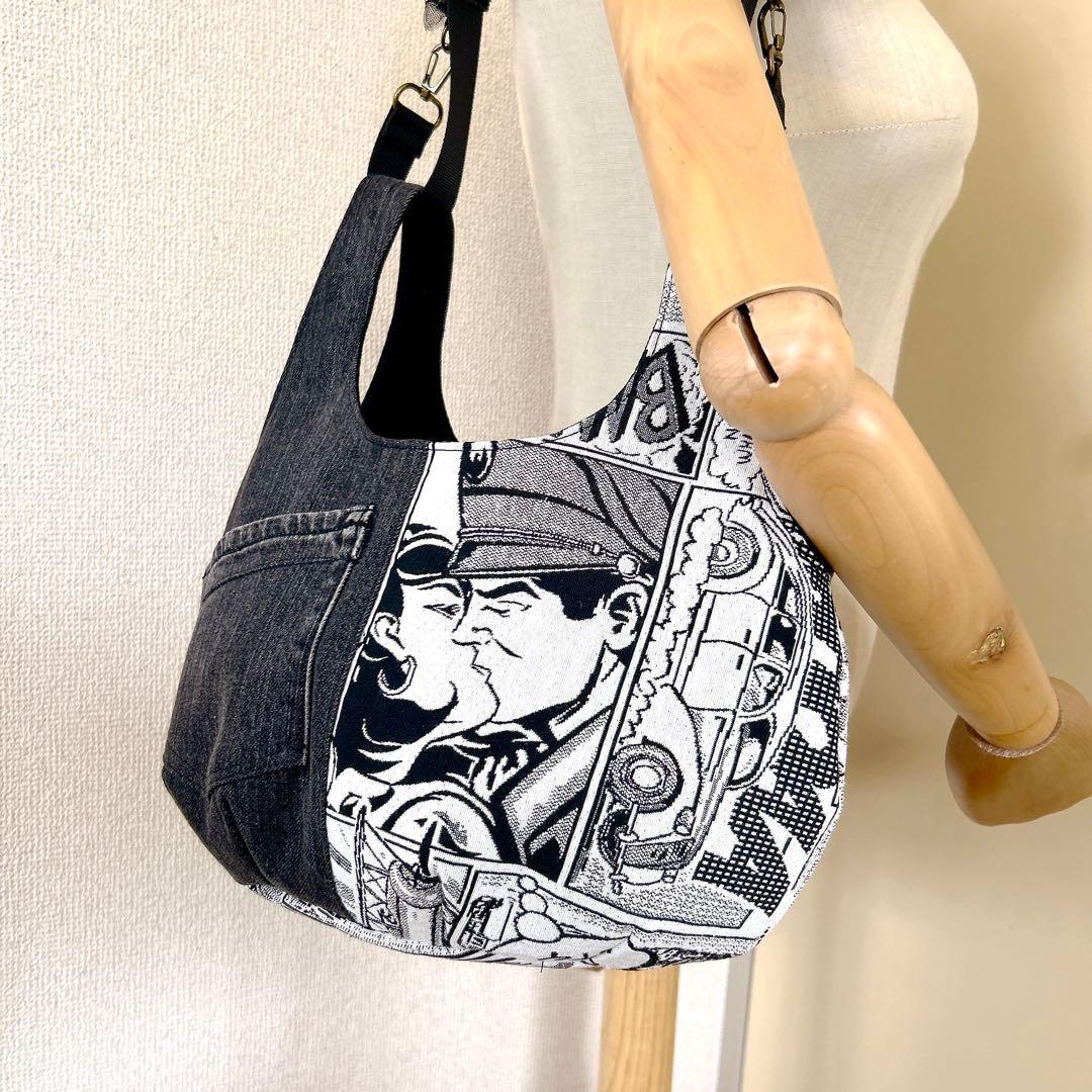 ラムちゃんさま専用。アメコミまんまるデニムリメイクバッグ【ハンドメイド】