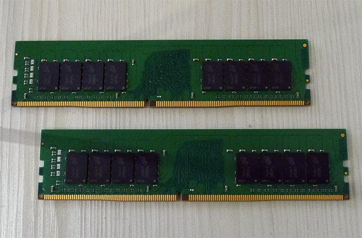 Kingston KVR24N17D8/16 PC4-19200 16GBx2枚