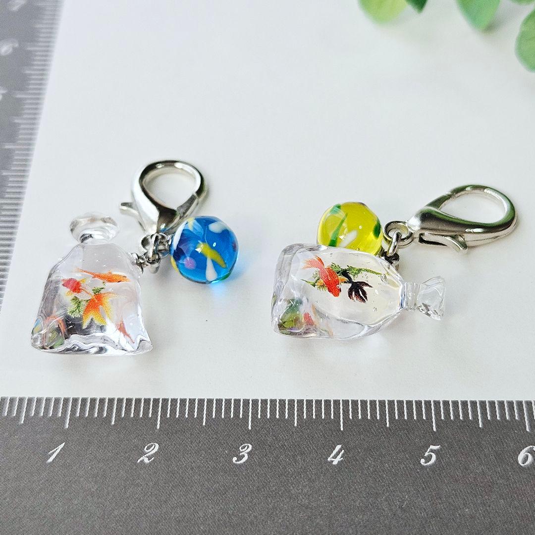 小さな金魚すくい袋と水ヨーヨーのチャーム✾s328 ［お祭り/和装/小青黄］