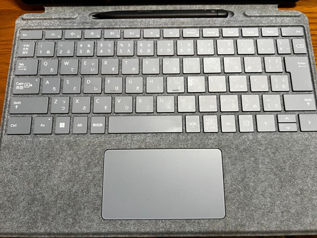 Surface Pro8 純正キーボード＆ペン付き