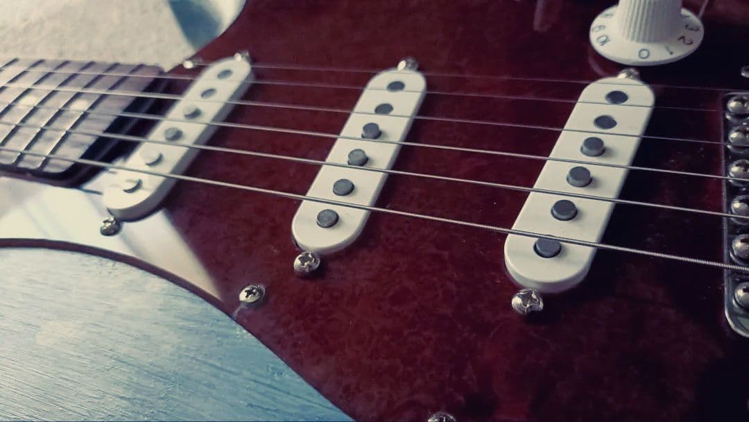 自作 ストラトキャスター Dust Blue コンポーネント 木製PG レリック