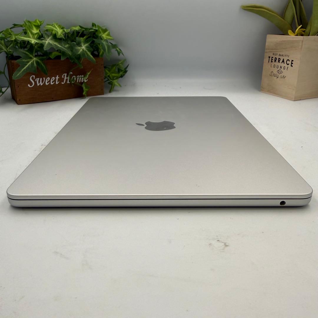 MacBook本体 MacBook Air 2022 M2/8GB/512GB
