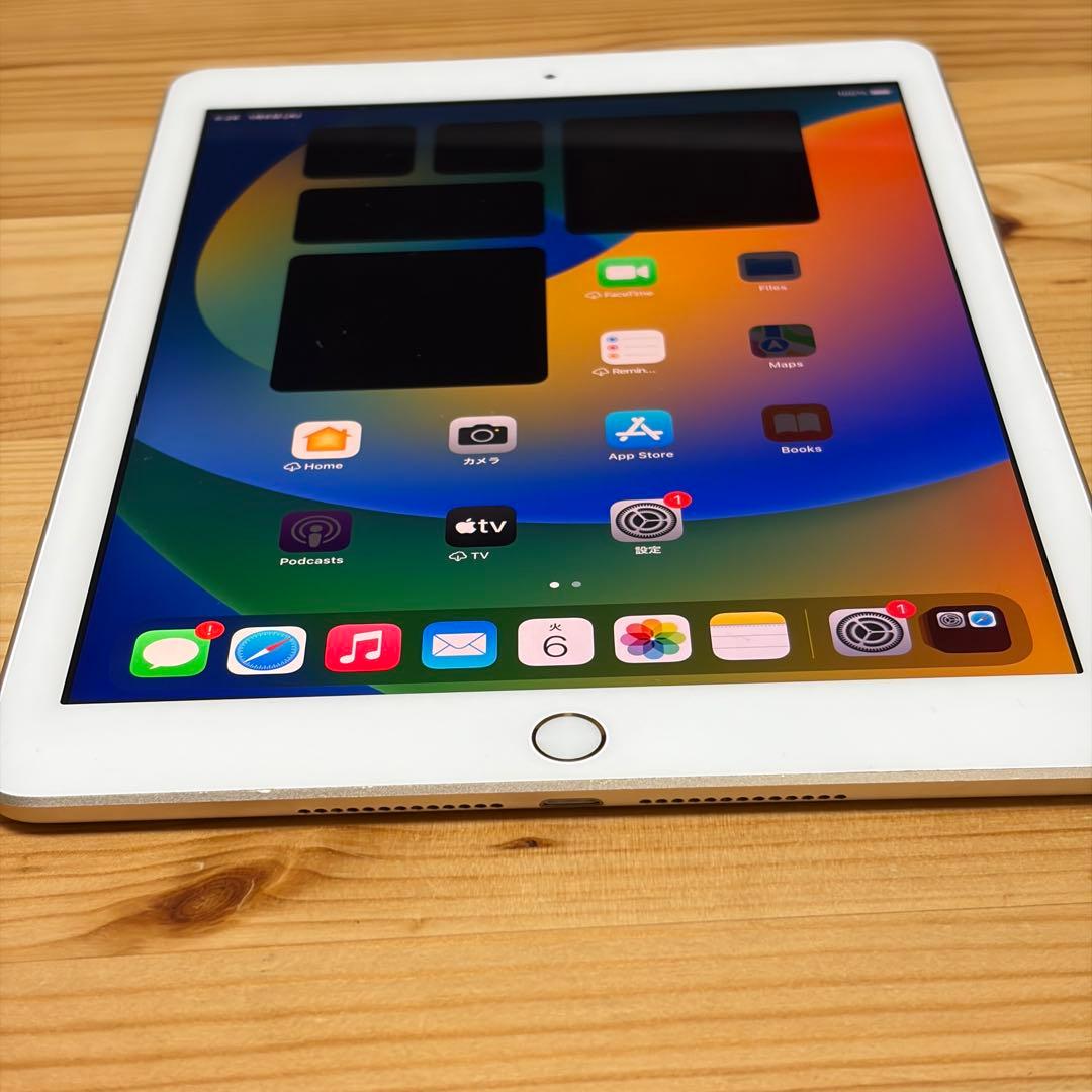iPad 第五世代 32GB セルラーモデル 53802