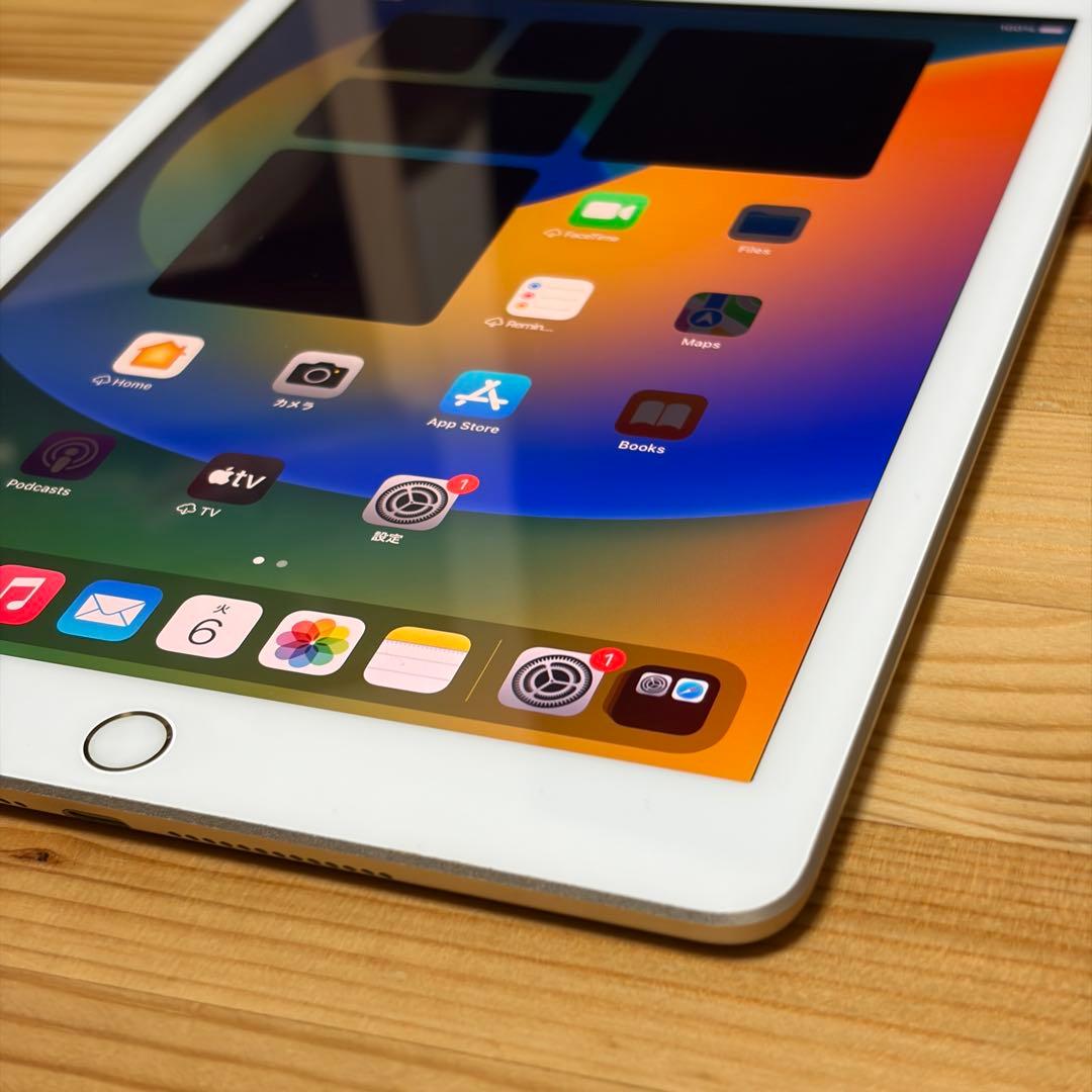 iPad 第五世代 32GB セルラーモデル 53802