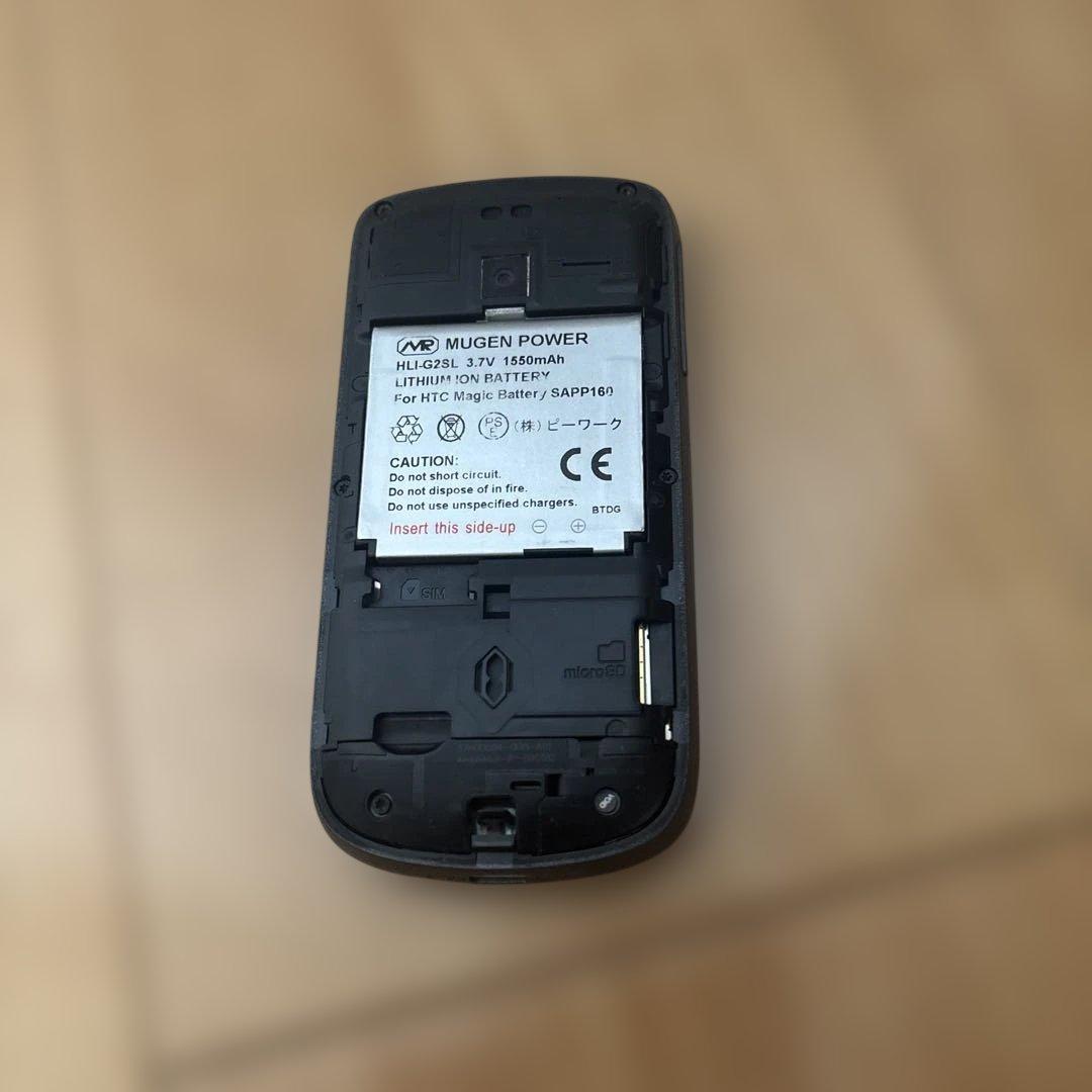 NTT docomo HT-03A スマートフォン