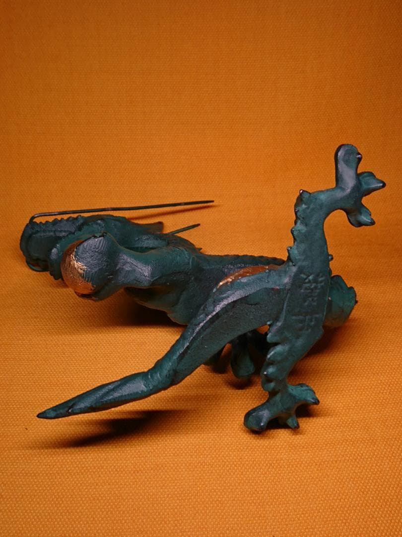 【美品】龍　昇龍　金属　オブジェ　置物　インテリア　工芸品　美術品　A3331