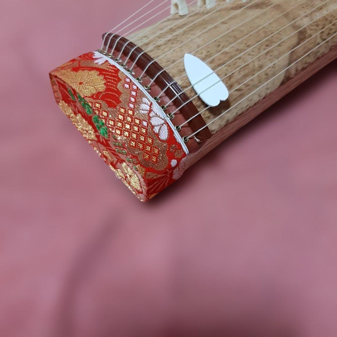 新品同様◆昭和レトロ◆ミニ琴 13弦 ◆畳台付き◆ 弦楽器 　和楽器