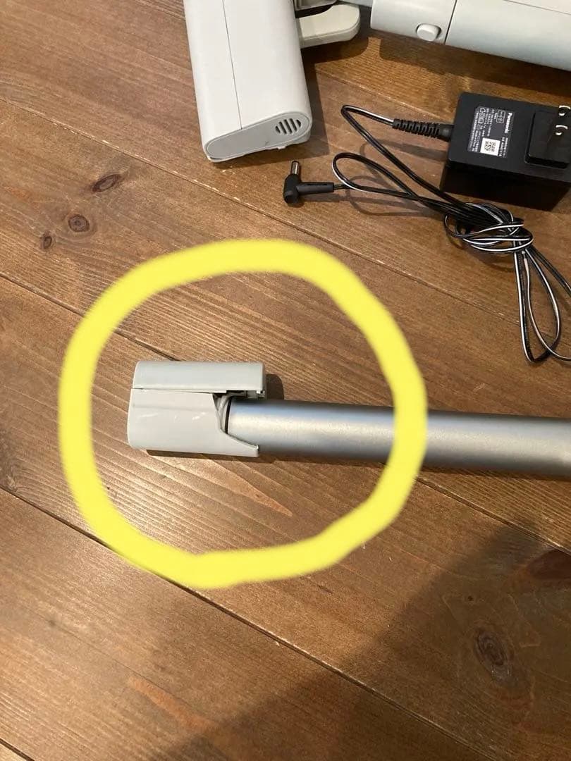 Panasonic スティック掃除機　MC-SB33J（破損あり）セージグリーン