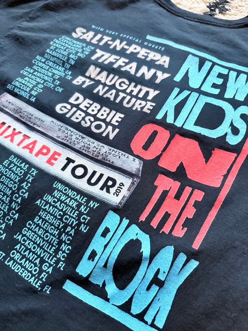 レア ニューキッズオンザブロック ソントンペパ ノーティバイネイチャー Tシャツ