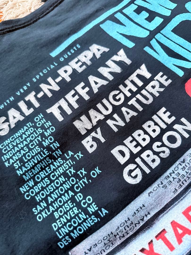 レア ニューキッズオンザブロック ソントンペパ ノーティバイネイチャー Tシャツ