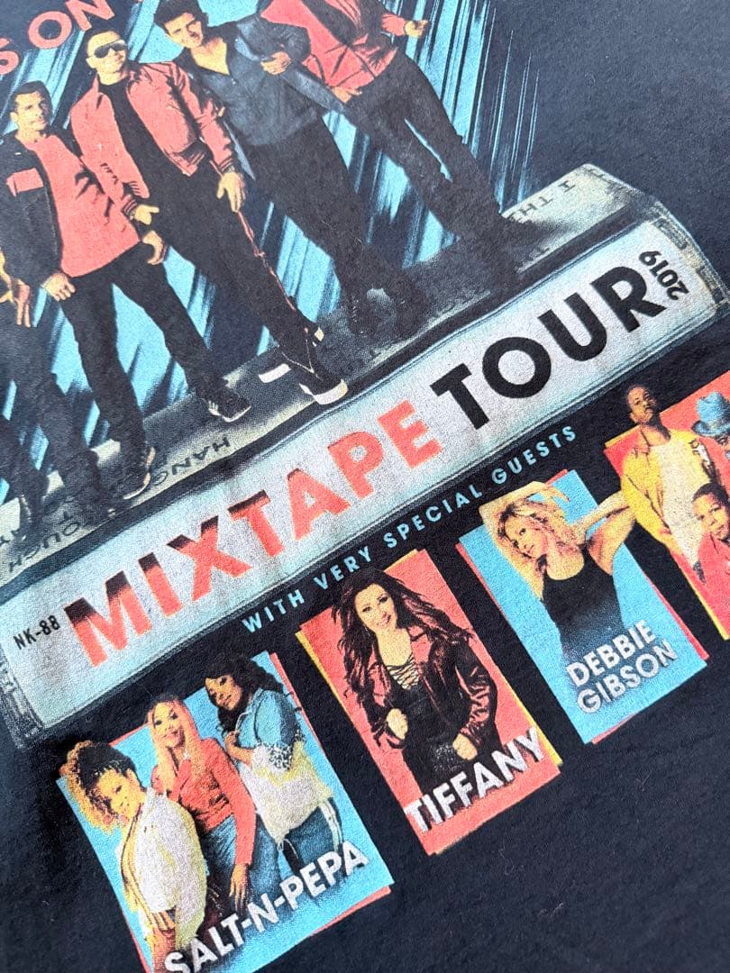 レア ニューキッズオンザブロック ソントンペパ ノーティバイネイチャー Tシャツ