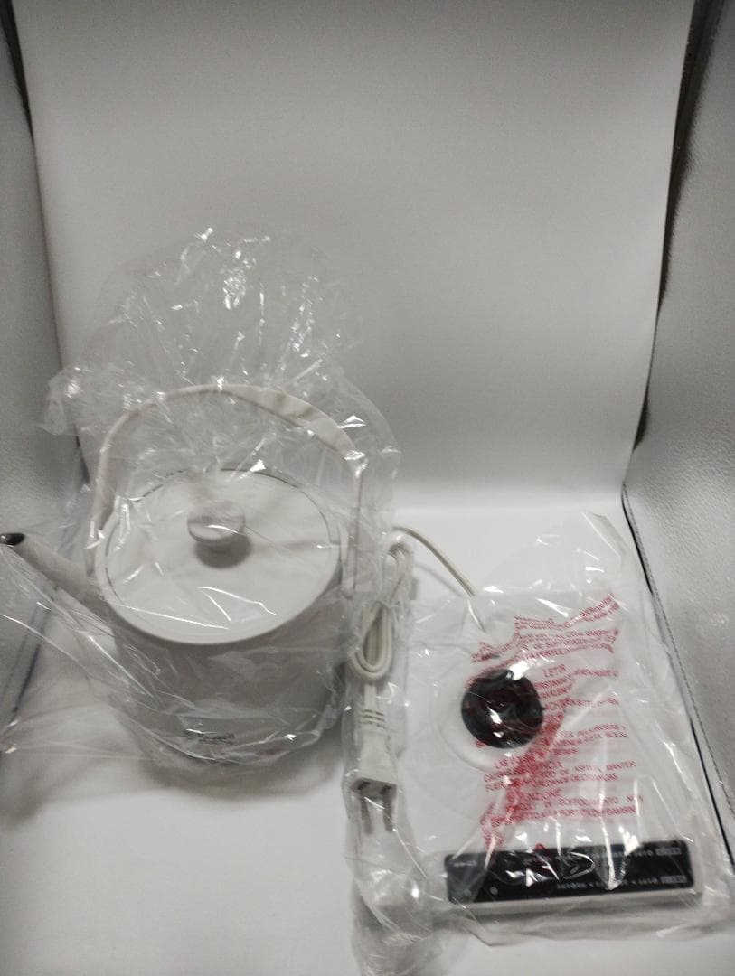 ラッセルホブス 電気ケトル 0.6L ホワイト 7106JP-WH ②