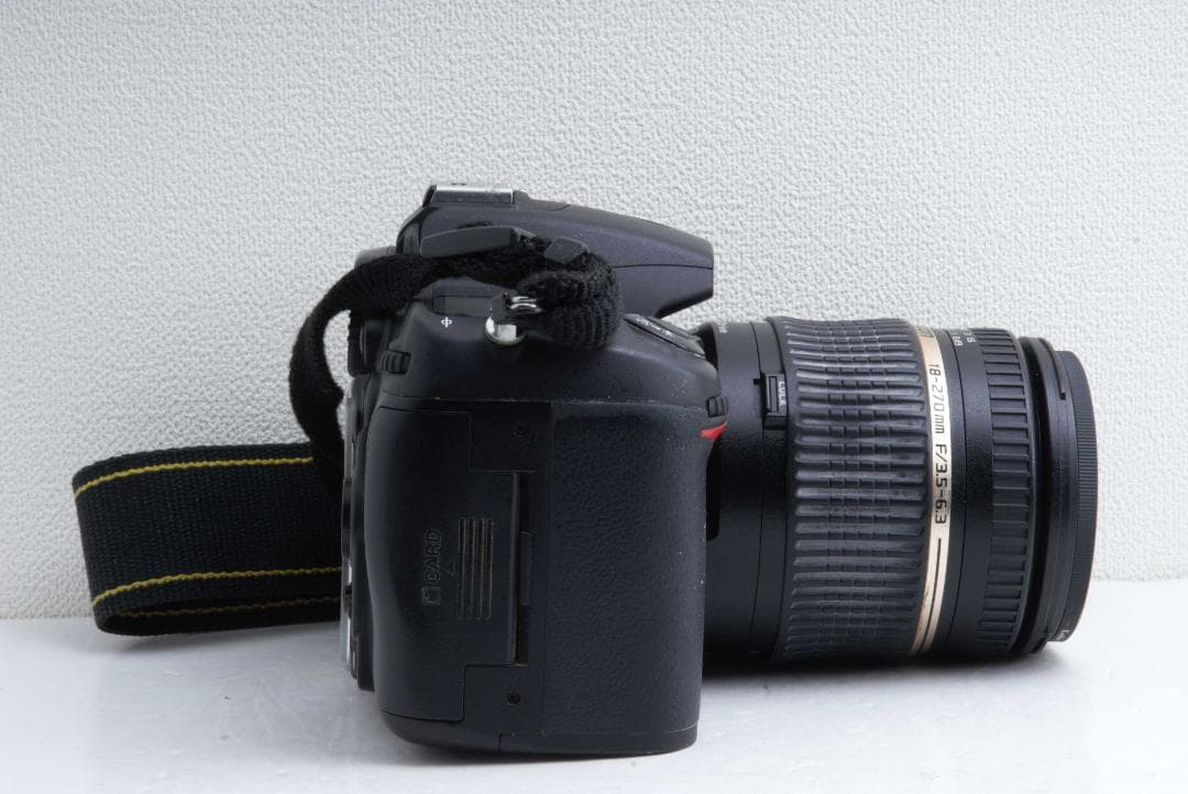 Nikon D7000 18-270mm レンズキット バッテリーグリップ２個付