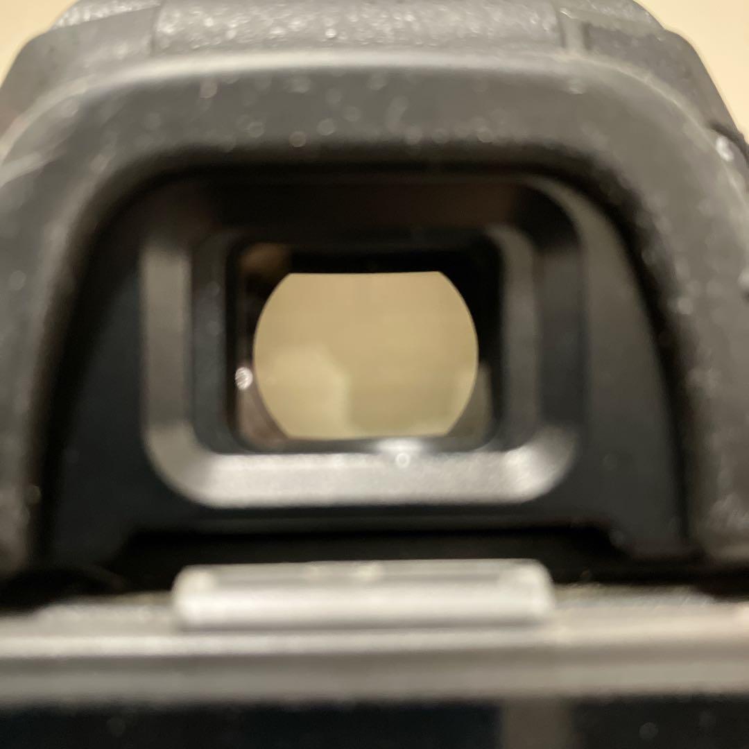 Nikon D7000 18-270mm レンズキット バッテリーグリップ２個付