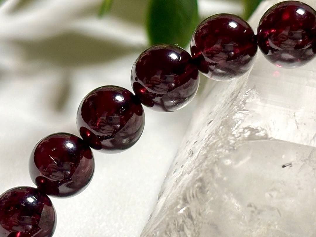 究極品質　未来を守護する華麗なる宝石　幻のエラハラロードライトピンクガーネット