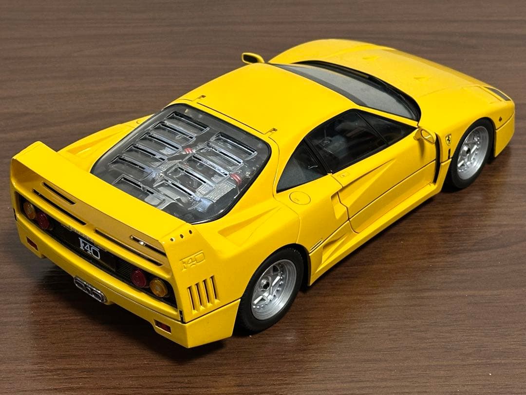 1/18 京商　フェラーリF40イエロー