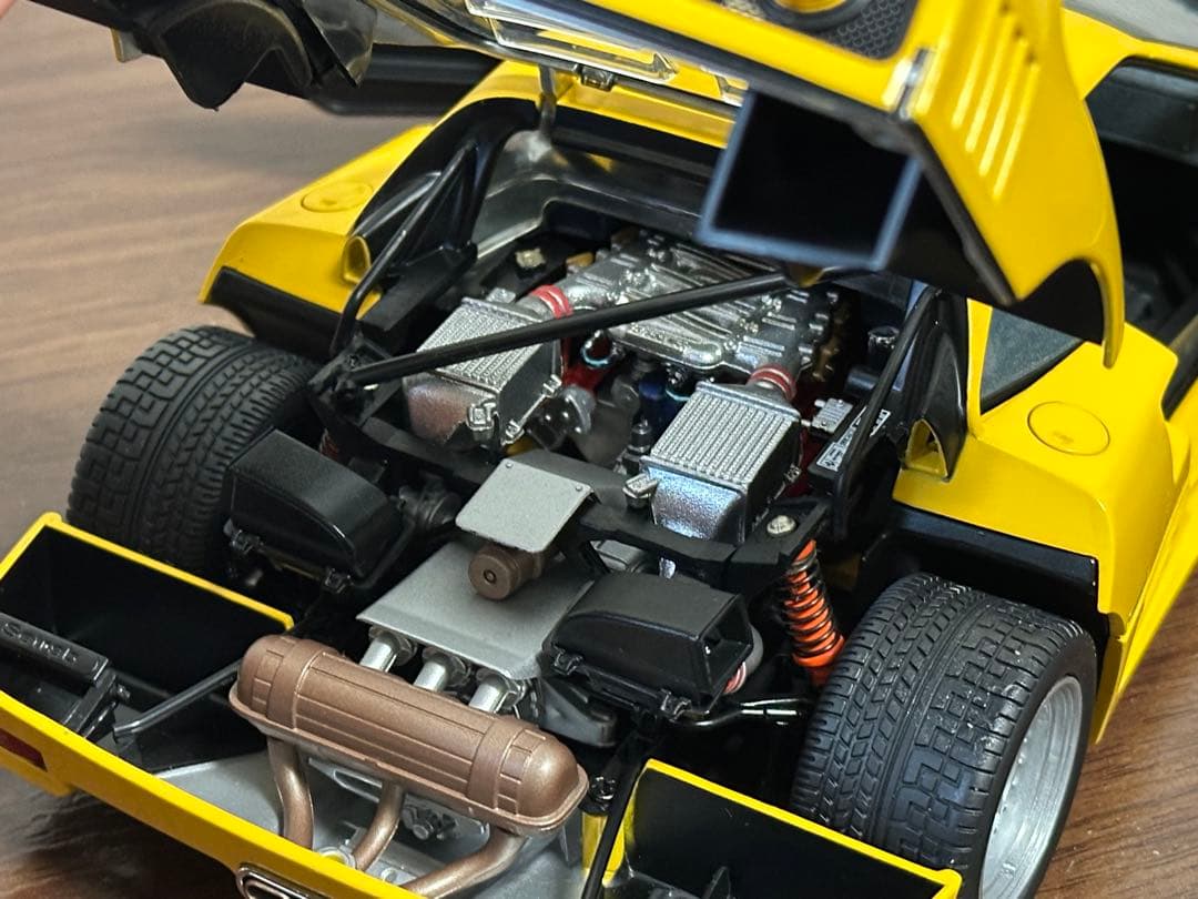 1/18 京商　フェラーリF40イエロー