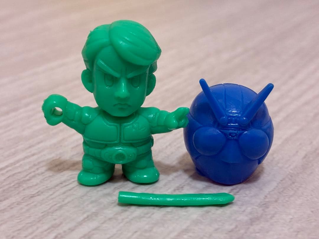 値引き中　食玩　仮面ライダー倶楽部　マスクドライダー