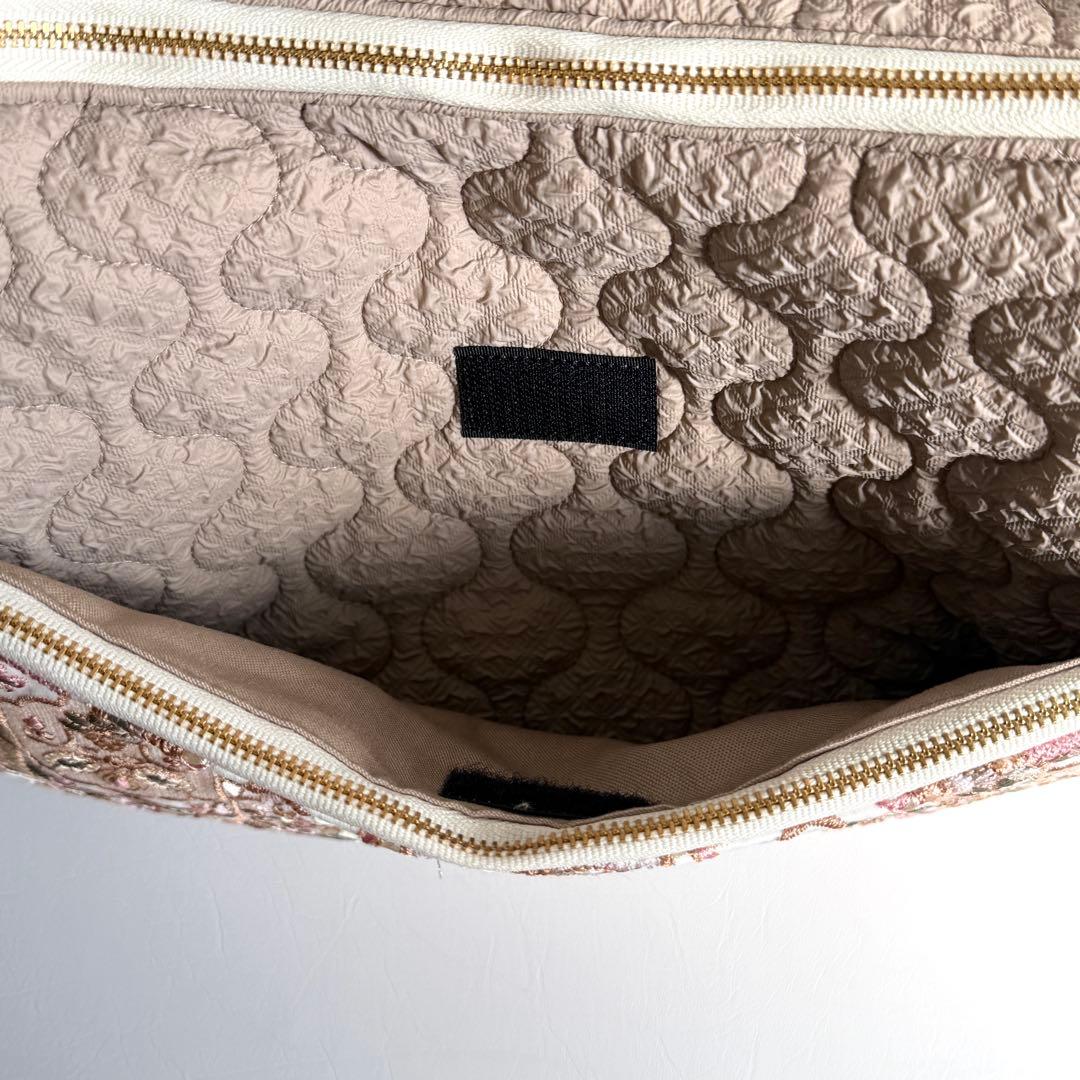 インド刺繍生地とキルティングバッグ インド刺繍リボンショルダーバッグ ベージュ