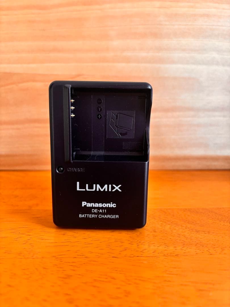 【美品】LUMIX MEGA OIS コンパクトデジタルカメラ
