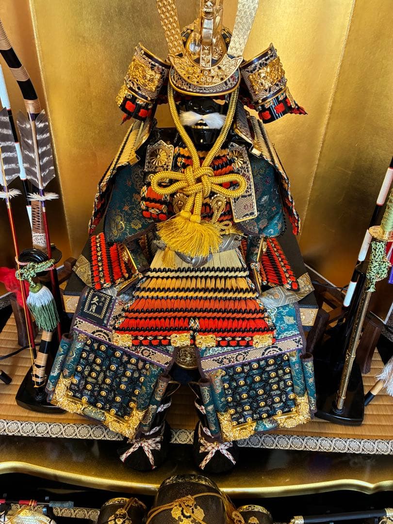 最高級品　五月人形 武士の鎧 収納箱付き