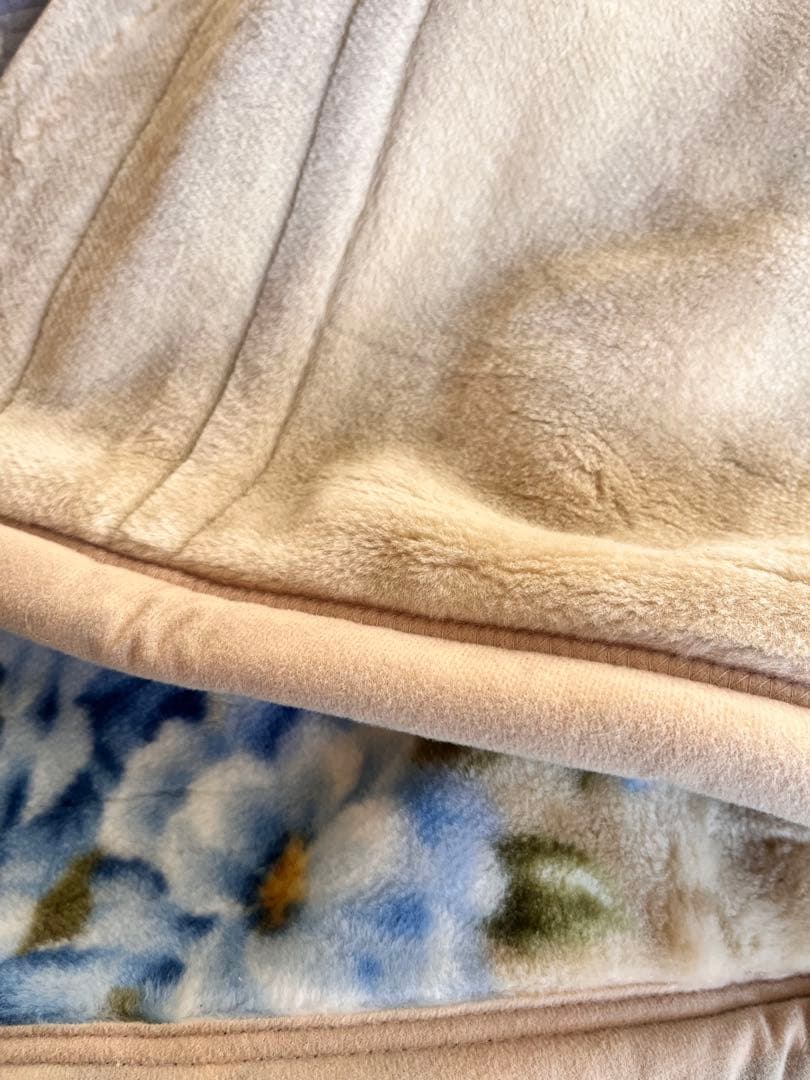 西川産業 ブランケット ベージュ×ブルー ２枚合わせ 二重 厚手