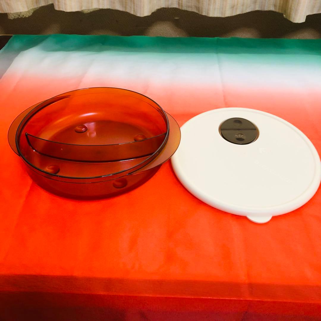 Tupperware 食品保存容器　ロックンサーブ2個