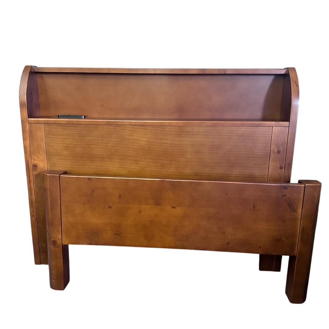 【新品】3分で完成！高さ調整OK 天然木風すのこベッド シングル コンセント付