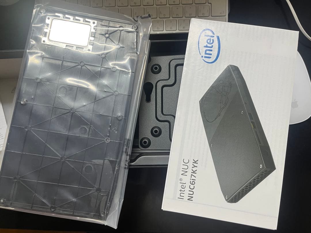 Windowsデスクトップ Intel NUC (NUC7i7KYK) 512GB Windows11
