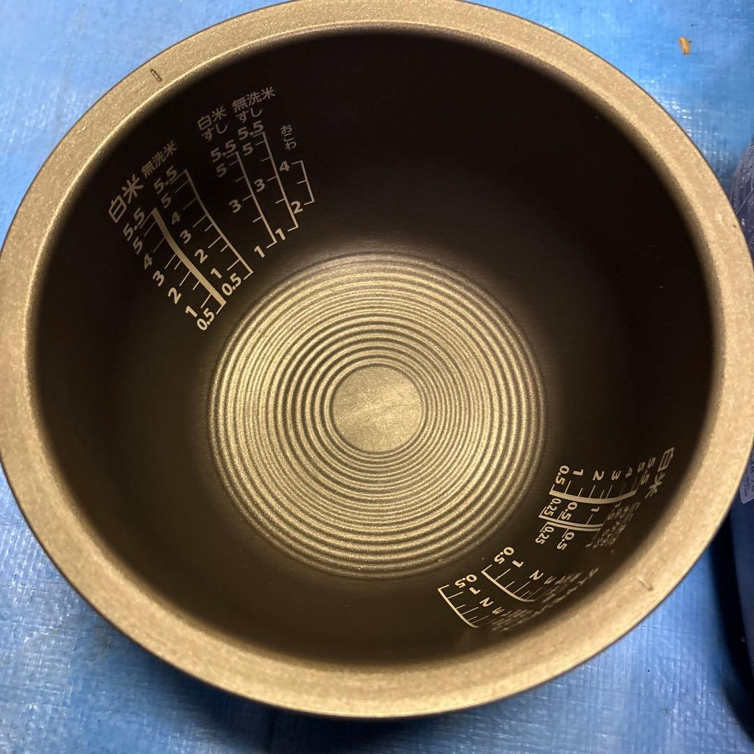 TOSHIBA 真空圧力IH炊飯器 5.5合 RC-10E8VS RS 20年製