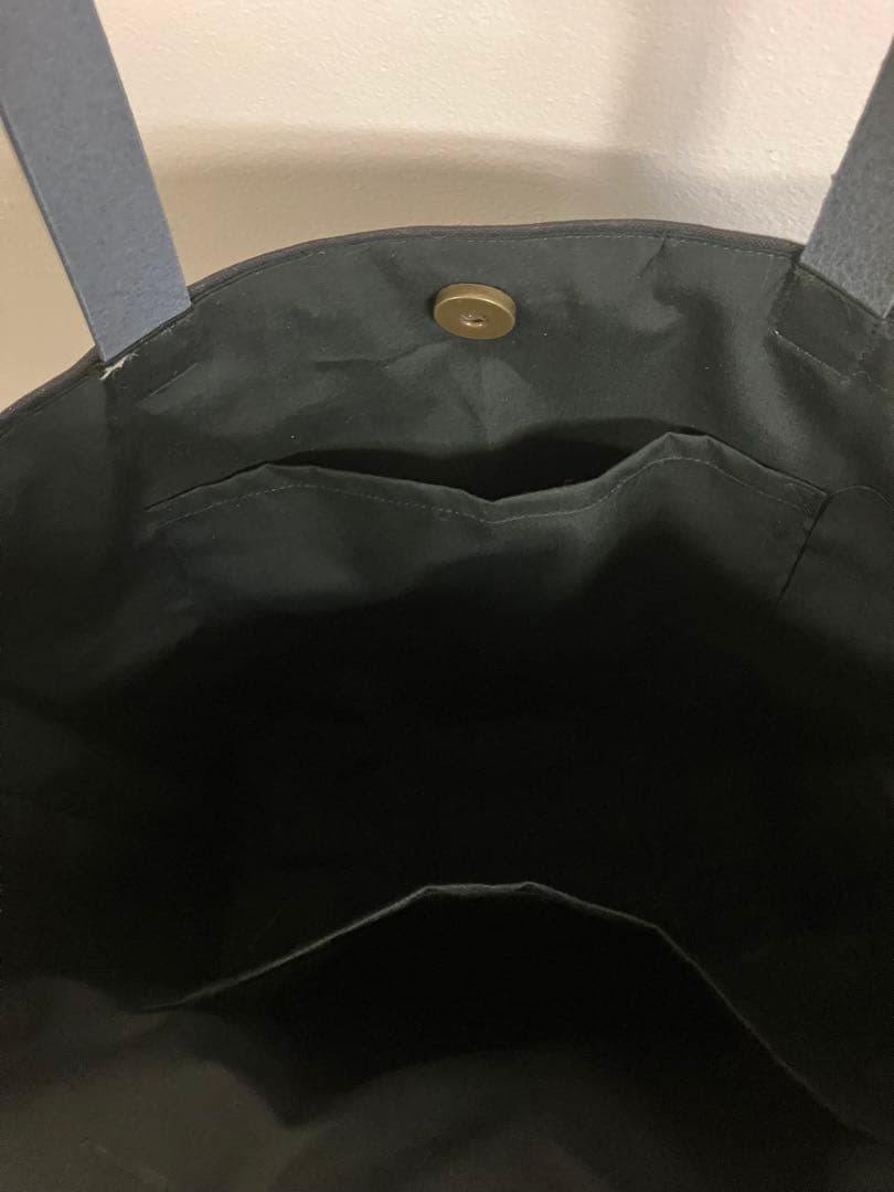 ミナペルホネン　牛革持ち手の大きなトートバッグ