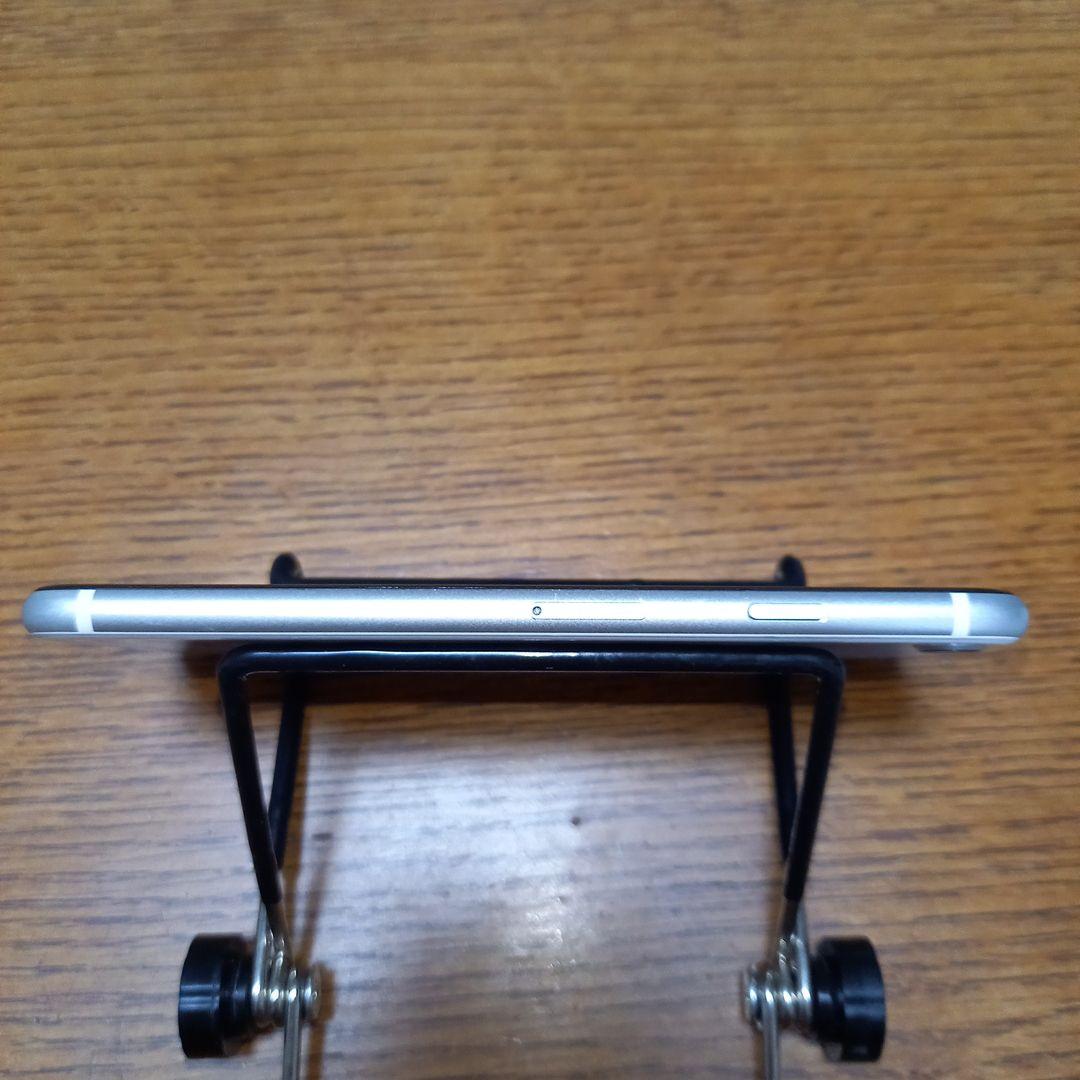 ④iPhone SE2 64GB ホワイト