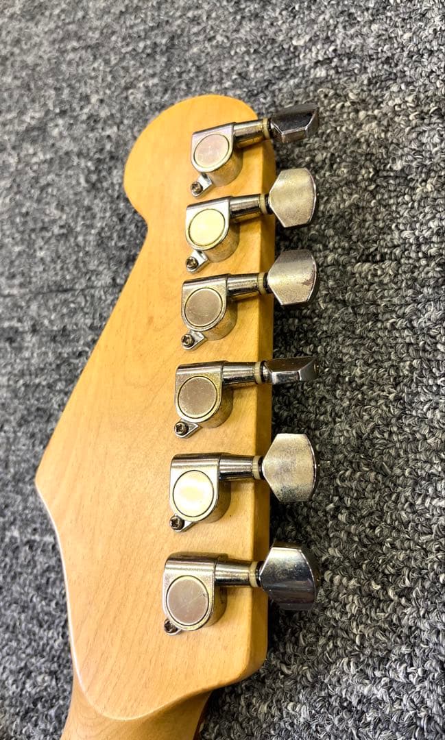 J39 SELDER エレキギター 赤