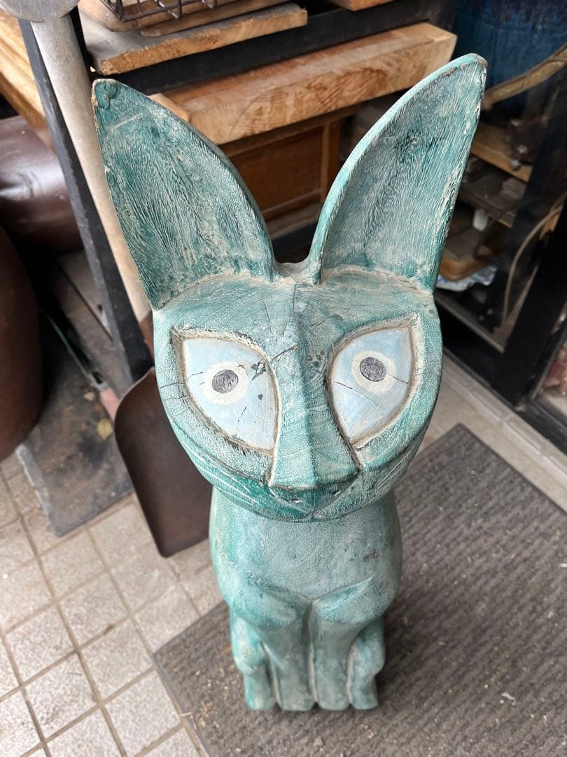 みにで、猫の木彫り、大きなネコの木彫り、90センチネコ木彫り、一刀彫ネコ