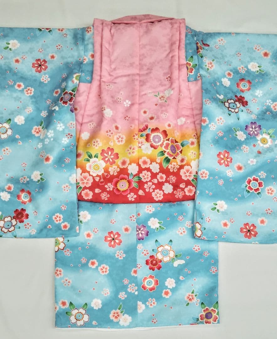 七五三 3歳 着物　展示品新品　刺繍半衿付き