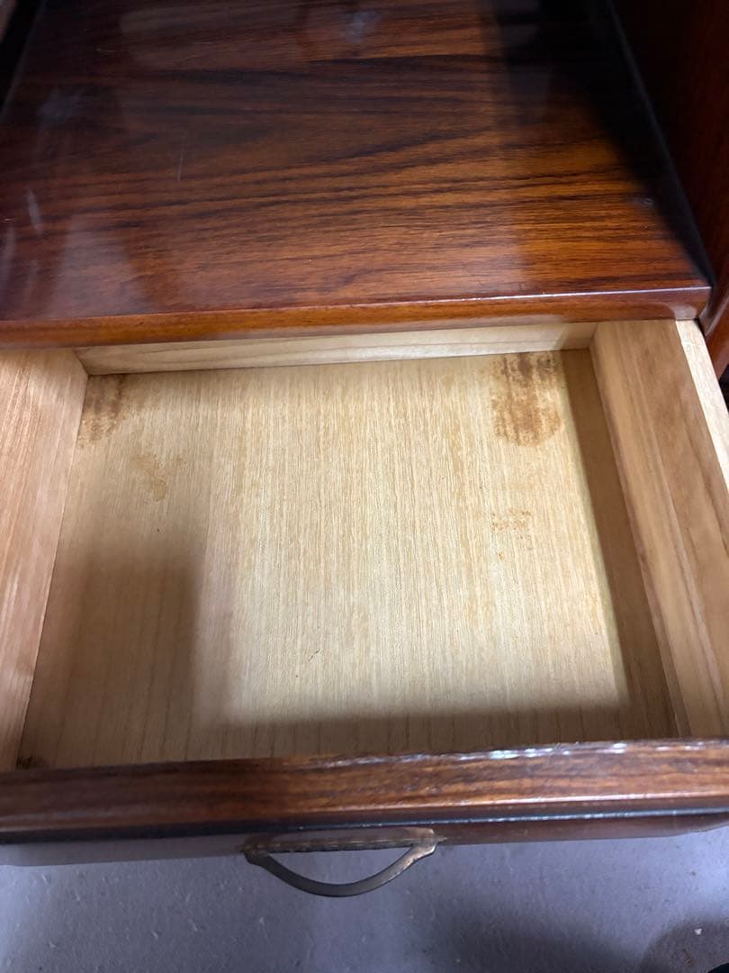 茶箪笥　昭和レトロ　飾り棚　横幅90㎝　奥行38㎝　高さ107.5㎝