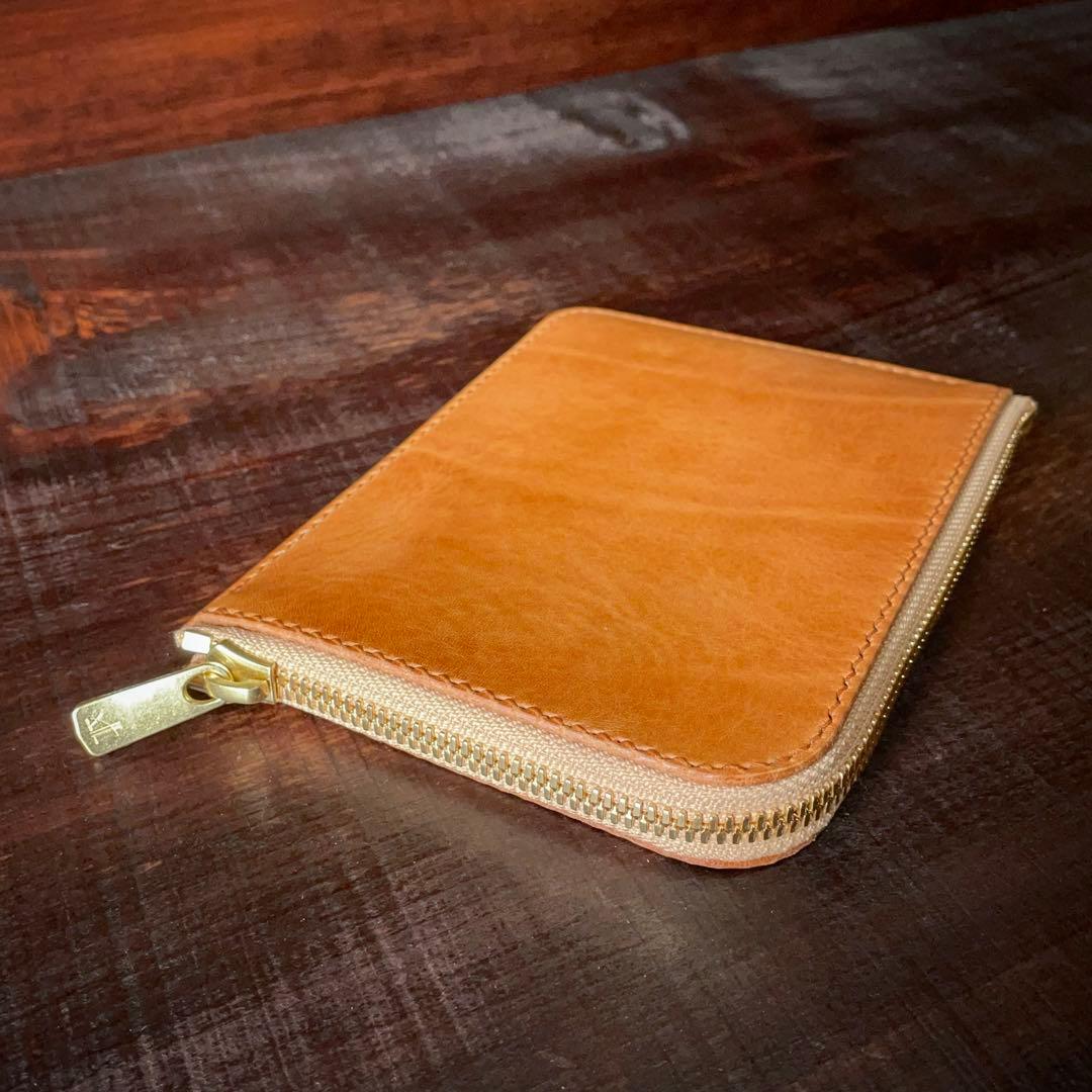 《L字ファスナー型》レザーパスポートケース（ブラウン）