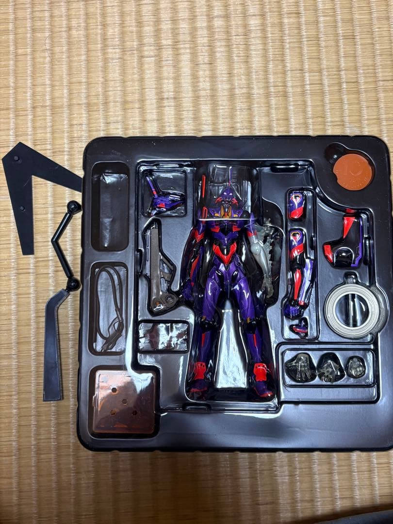 海洋堂 リボルテック エヴァンゲリオン 初号機覚醒版 2号機ビースト 3号機