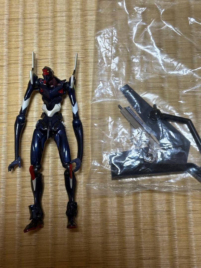 海洋堂 リボルテック エヴァンゲリオン 初号機覚醒版 2号機ビースト 3号機