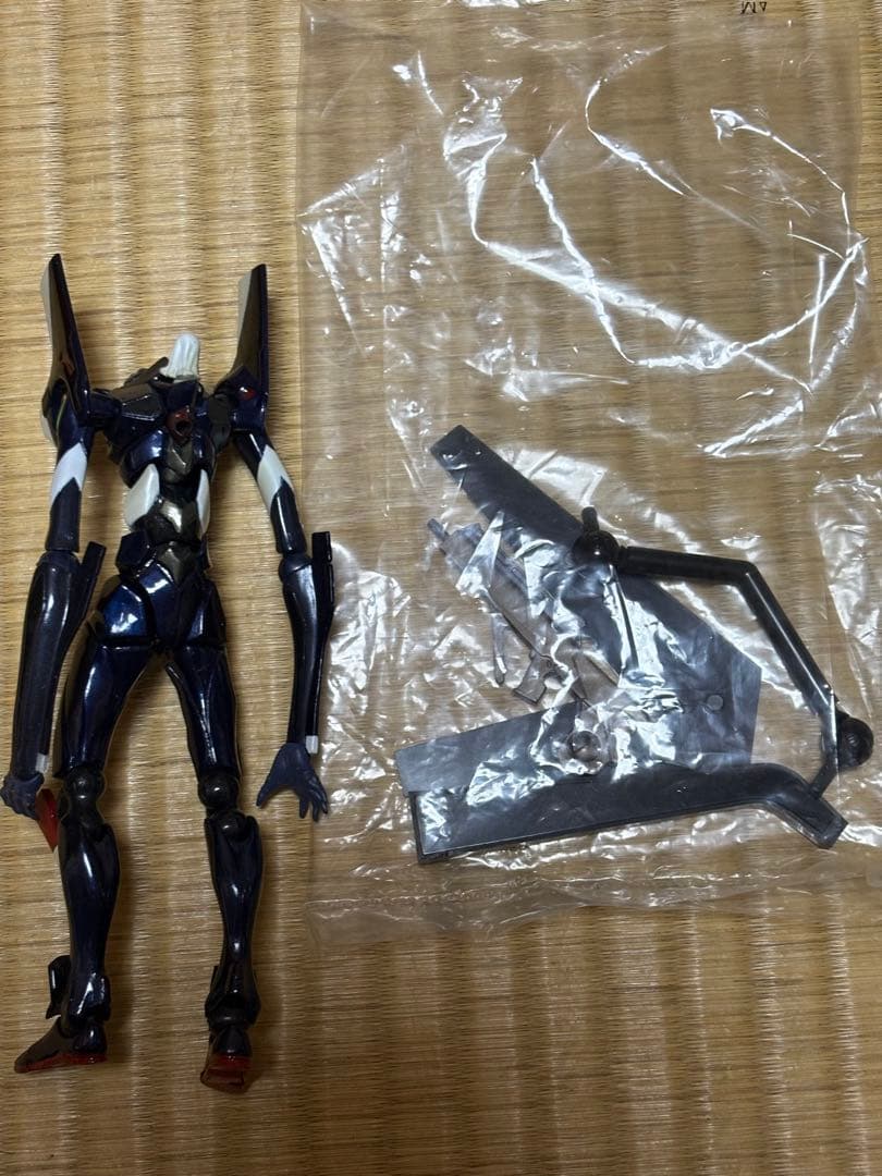 海洋堂 リボルテック エヴァンゲリオン 初号機覚醒版 2号機ビースト 3号機