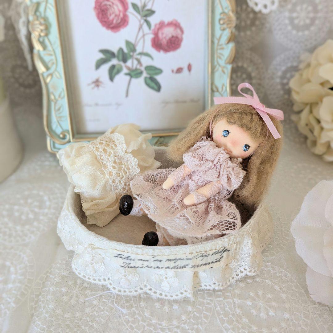 №16＊樹脂粘土人形＊ドールハウス＊創作人形＊ミニチュアドール＊手作り人形