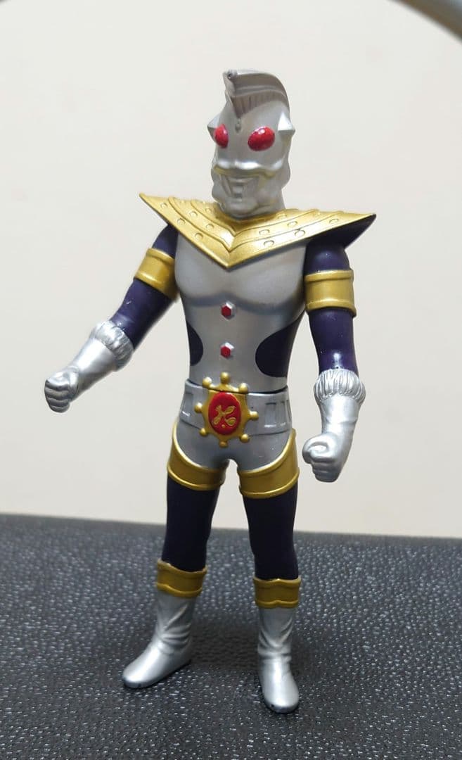 ウルトラマン　怪獣　計１７体　レア色々ソフビ 　人形