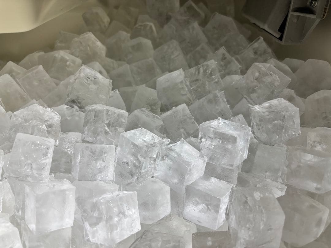 パナソニック業務用製氷機SIM-S4500キューブアイス