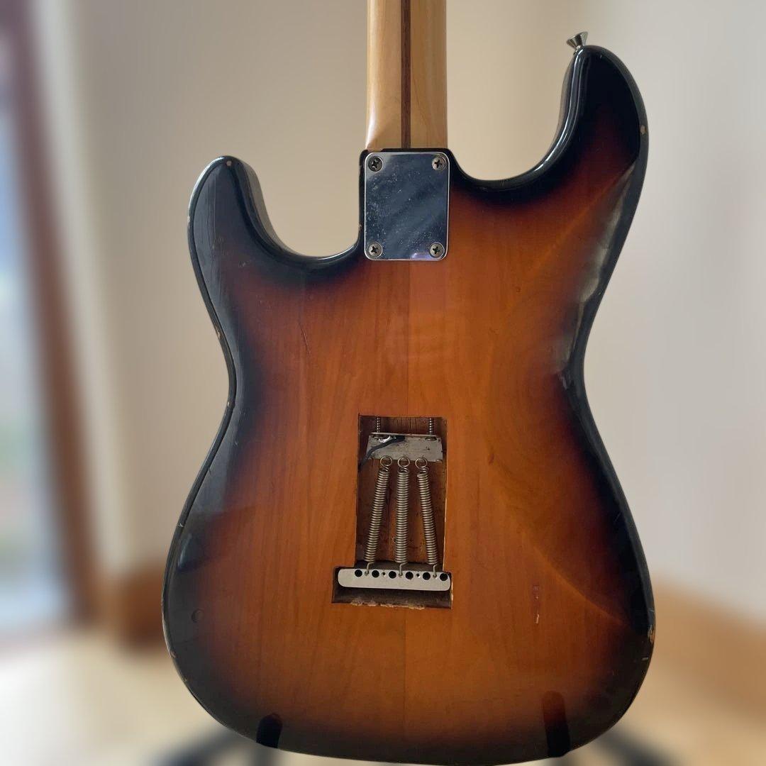 メーカー不明　ストラトタイプ　ヴィンテージ