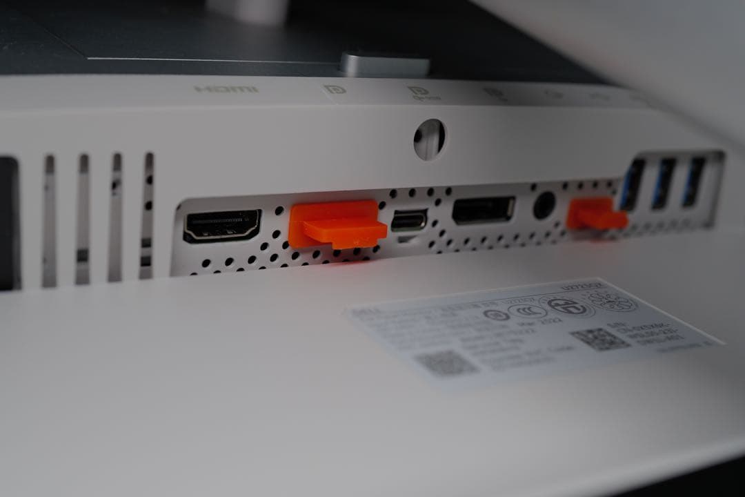 Dell U2723QX 27インチ 4K USB-C モニター U2723QE