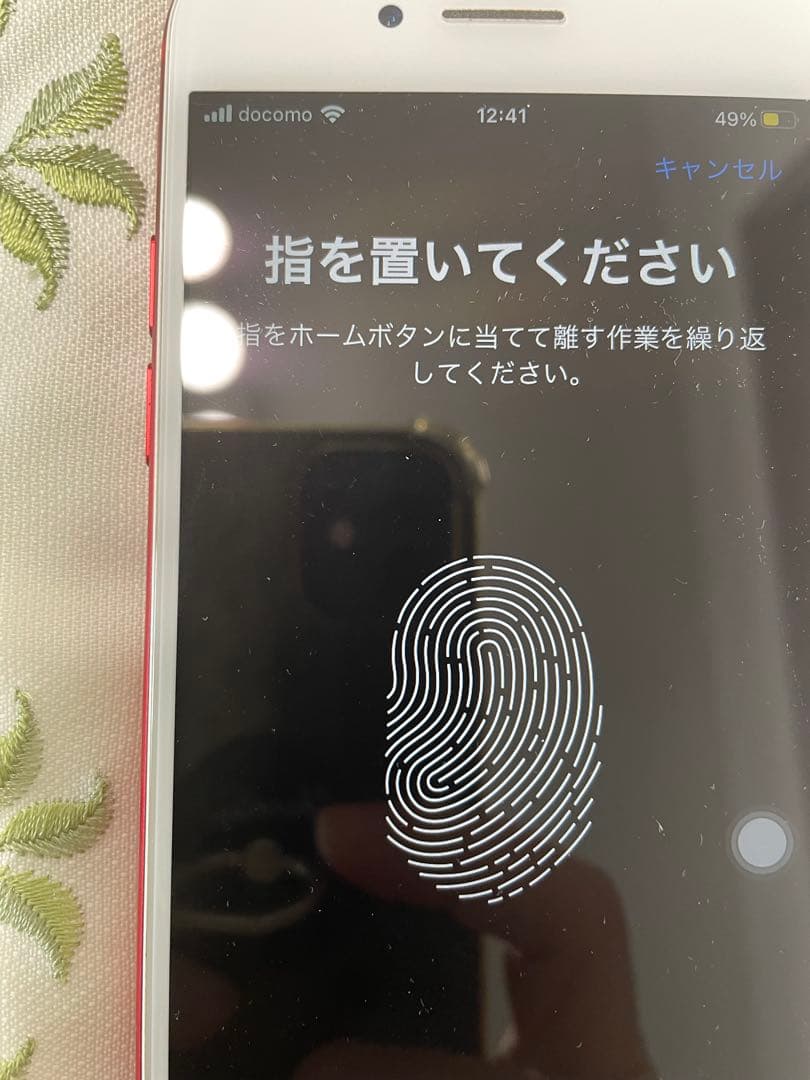 Apple iPhone 7 本体 赤　128G