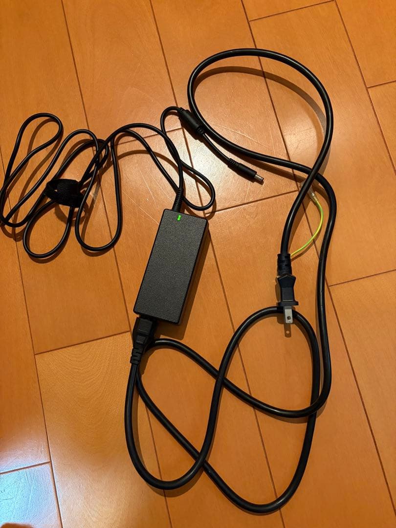 リ*ザ様 バッテリー100% DELL inspiron 7300 i7 16/