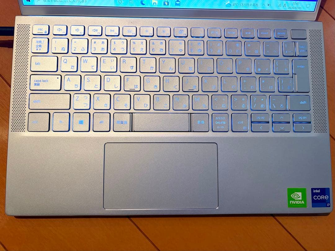 リ*ザ様 バッテリー100% DELL inspiron 7300 i7 16/