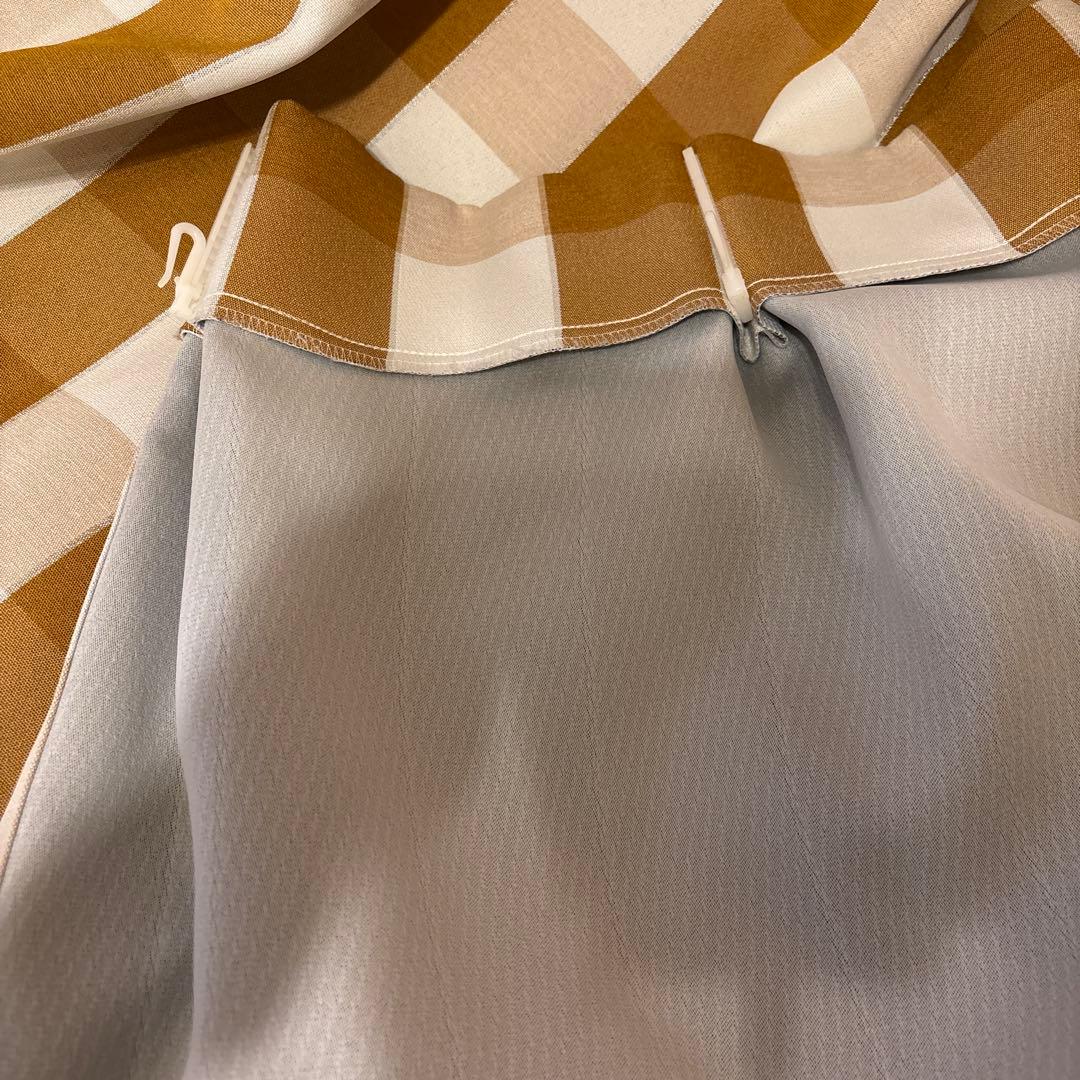 琥珀色と白のギンガムチェックカーテン